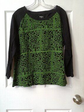 Svaha Black & Green Circuit-Print 3/4 Sleeve Tee